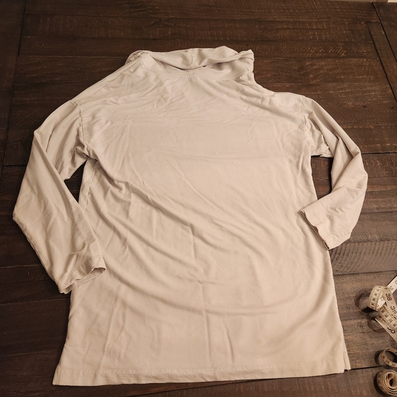 Banana Republic Women's RolledNeck Pullover Quarter Sleeve Top Size M - Picture 4 of 5